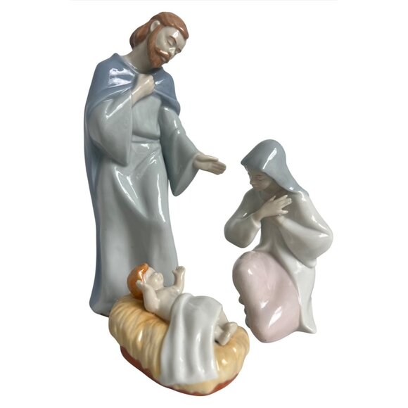 Vintage 3pc Nativity Set In Box The Blessed Family 1992 Avon Fine Collectibles - Picture 1 of 14